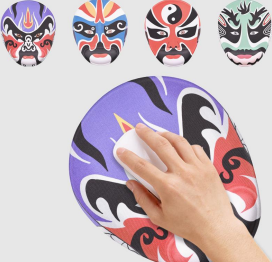 Quali sono le differenze in termini di sensazione al tatto (durezza/morbidezza), prestazioni antiscivolo e resistenza all'usura tra i diversi materiali in gomma per i tappetini per mouse in gomma a forma speciale?